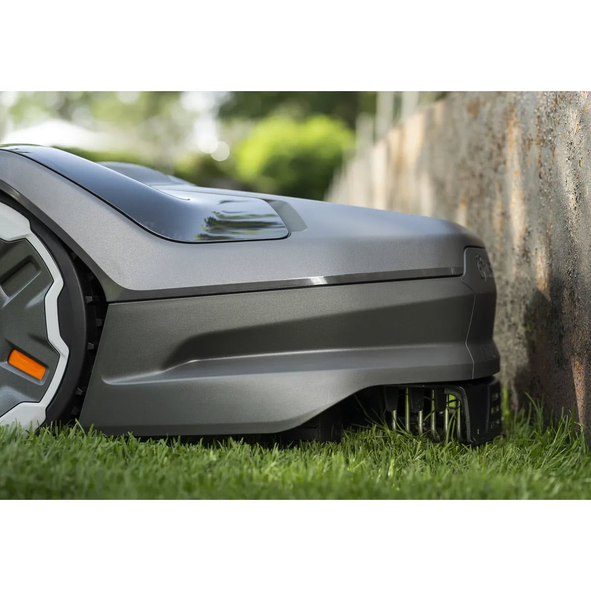 HUSQVARNA AUTOMOWER ® 305E NERA